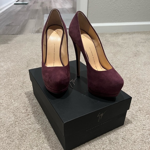 New Giuseppe Zanotti Heels - Picture 2 of 6